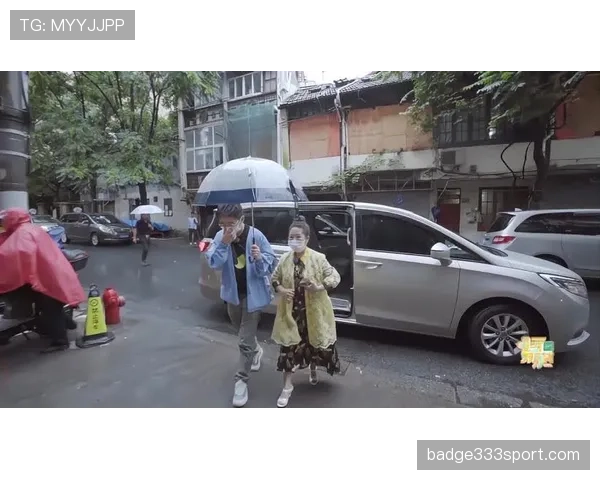 程语轩训练完开着超跑去菜场买菜，我笑出声了，这生活差距也太夸张